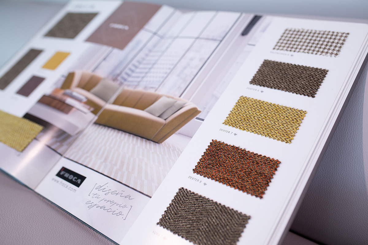 Diferentes texturas, colores y materiales para tu sofá personalizado - Orbiconfort tienda de sofás y colchones en Logroño La Rioja